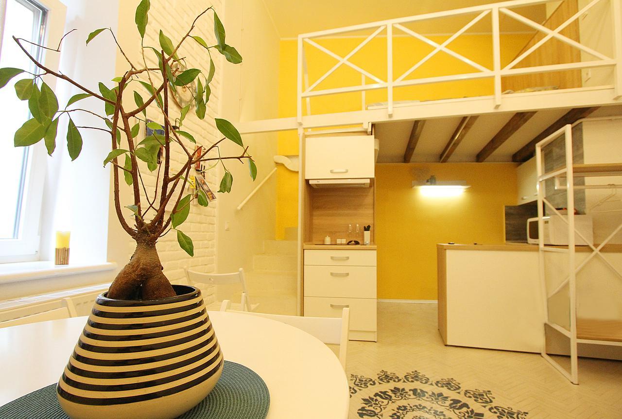 Style Loft Apartment Lviv Eksteriør billede